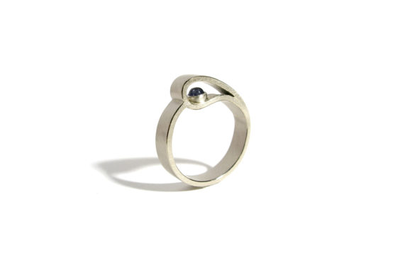 Ring_Secret_Sapphire_WG.750°°°