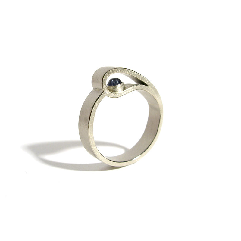 Ring_Secret_Sapphire_WG.750°°°